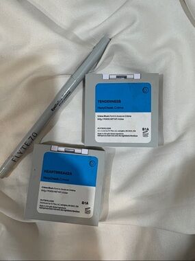 FLYTE7.0 Eye Pencil & HazyCheek Crème Duo - Blue Accents NEW UNUSED NO BOXES